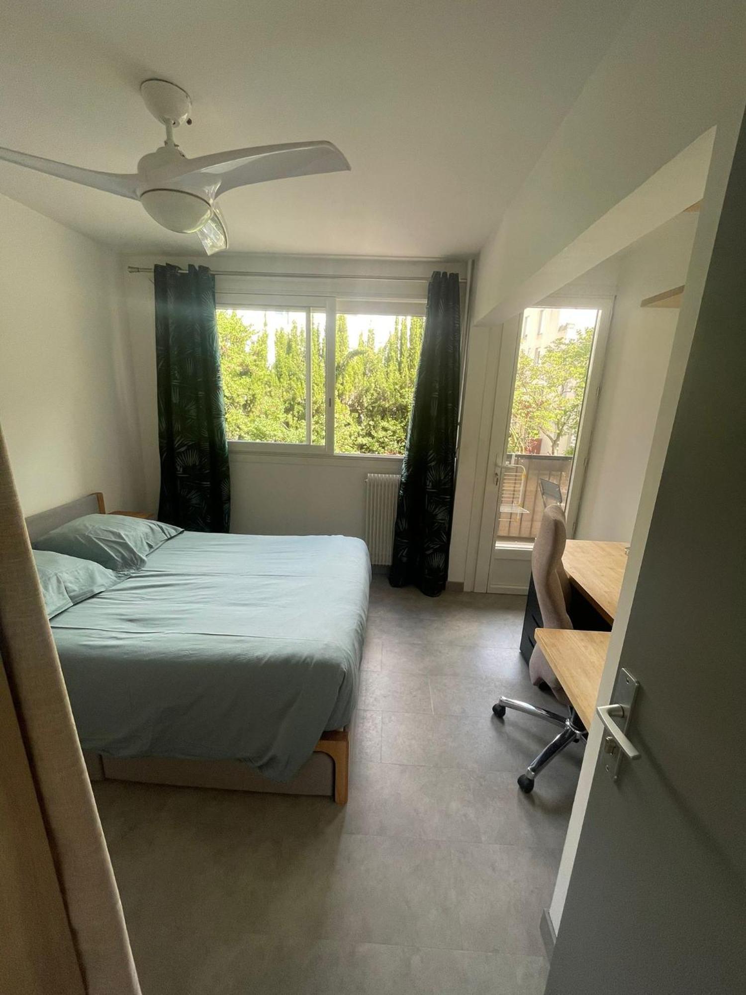 Chambre Avec Salle D'Eau Privee Dans Appartement Partage 200 M Du Tram Монпелие Екстериор снимка