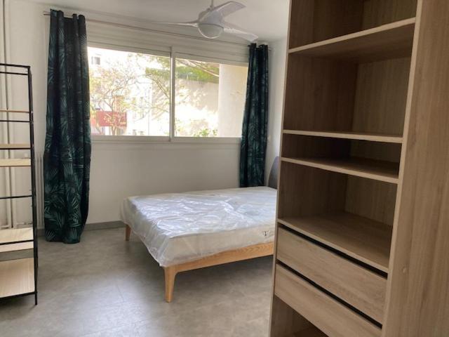 Chambre Avec Salle D'Eau Privee Dans Appartement Partage 200 M Du Tram Монпелие Стая снимка