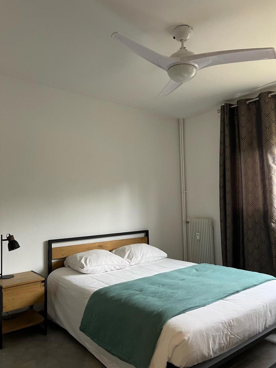 Chambre Avec Salle D'Eau Privee Dans Appartement Partage 200 M Du Tram Монпелие Стая снимка